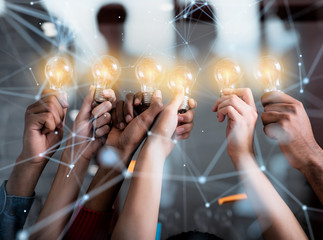 谁有初一上数学的一元一次方程应用题-