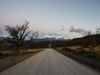谁有初一上数学的一元一次方程应用题-